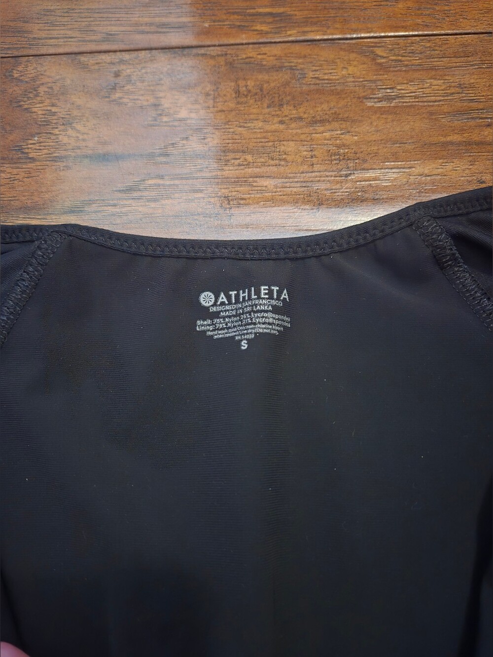 Athleta Cortes S Black Long Sleeve One Piece Swimsuit With Sewn In Cups Zipper - Picture 4 of 6